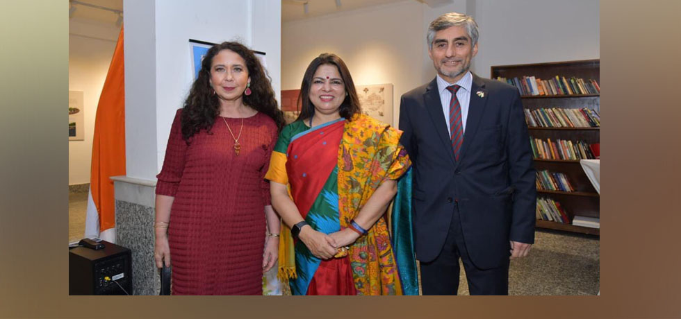 Minister of State for External Affairs, Smt. Meenakashi Lekhi inaugurates Exhibition   “Encounter between 3 Worlds;500 Yrs After the 1st Circumnavigation of Earth