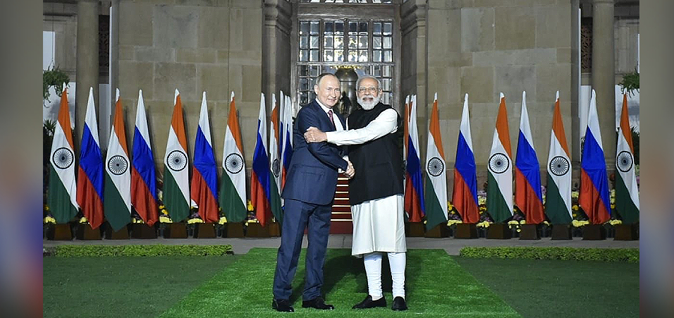 Prime Minister Shri Narendra Modi welcomes Russian President Vladimir Putin