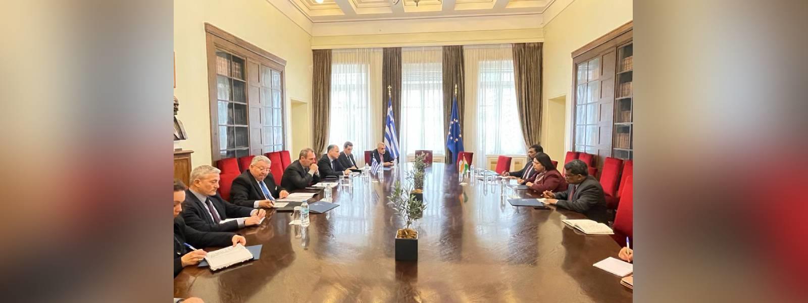 विदेश राज्य मंत्री श्रीमती मीनाक्षी लेखी की एथेंस में ग्रीस के उप विदेश मंत्री महामहिम श्री एंड्रियास कटानियोटिस से मुलाकात 