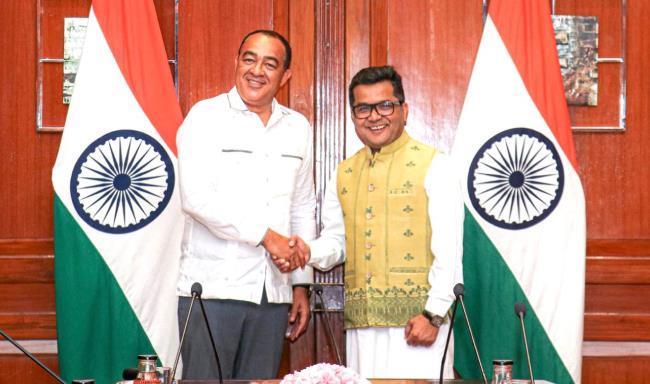 केंद्रीय विदेश राज्य मंत्री श्री पबित्रा मार्गेरिटा ने नई दिल्ली में जमैका के स्वास्थ्य एवं कल्याण मंत्री महामहिम डॉ. क्रिस्टोफर टफटन से मुलाकात की 