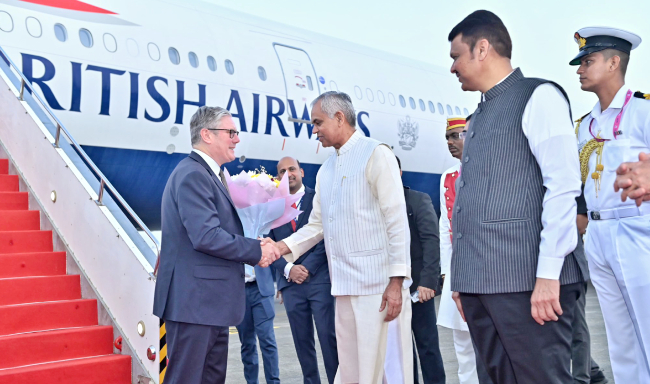 Prime Minister of the United Kingdom, The Rt. Hon. Sir Keir Starmer received by Shri Acharya Devvrat, Governor of Maharashtra and Gujarat upon his arrival at the airport in Mumbai