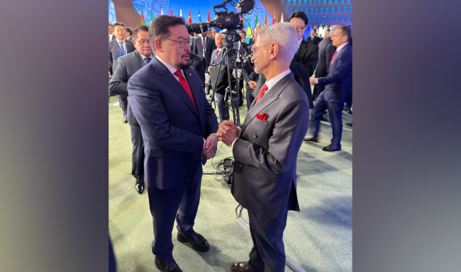 External Affairs Minister Dr. S. Jaishankar met H.E. Mr. Gombojavyn Zandanshatar, Prime Minister of Mongolia on the sidelines of the 24th Meeting of the Council of Heads of Government of the Member States of the Shanghai Cooperation Organisation in Moscow