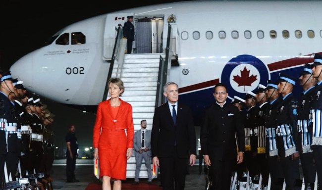 Prime Minister of Canada, H.E. The Rt. Honourable Mark Carney received by Shri Jitin Prasada, Minister of State for Commerce & Industry and Electronics & IT upon his arrival at the airport in New Delhi