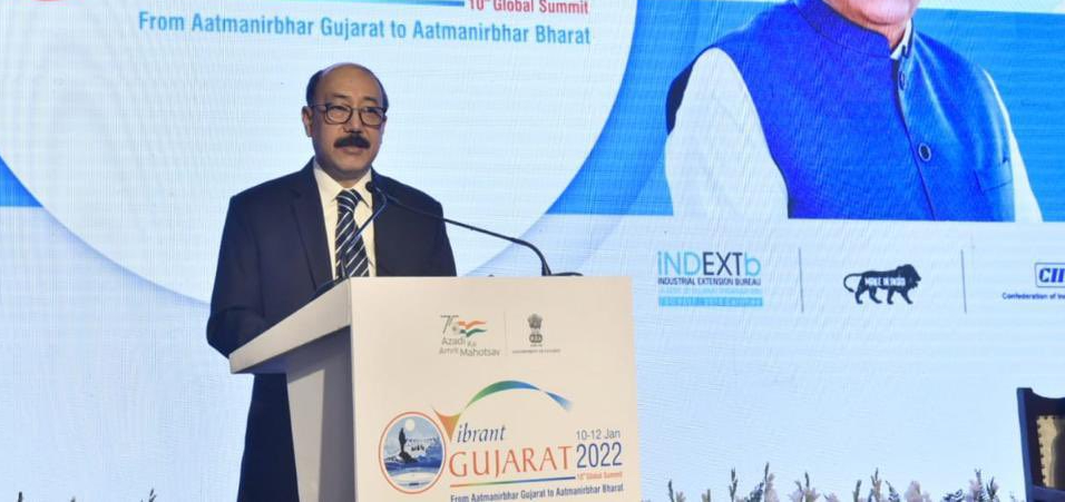 Shri Harsh Vardhan Shringla, Foreign Secretary addresses the curtain raiser event on the 10th Vibrant Gujarat Global Summit